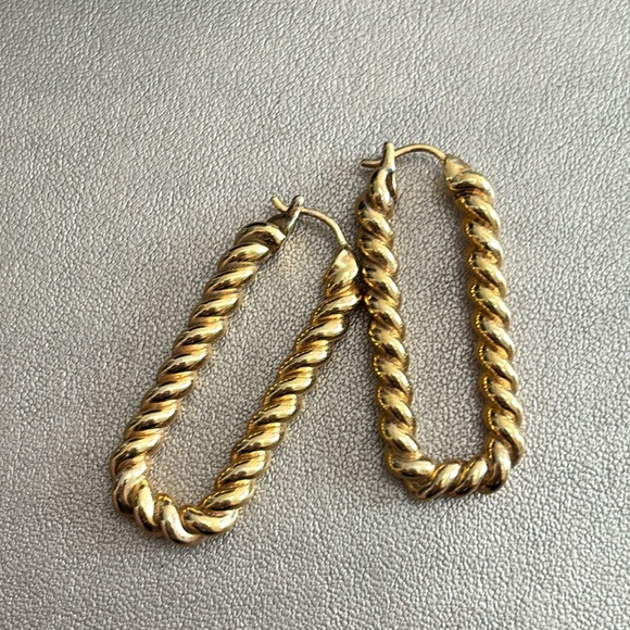 Missoma Tidal Ovate Hoop earrings - Picture 4 of 5